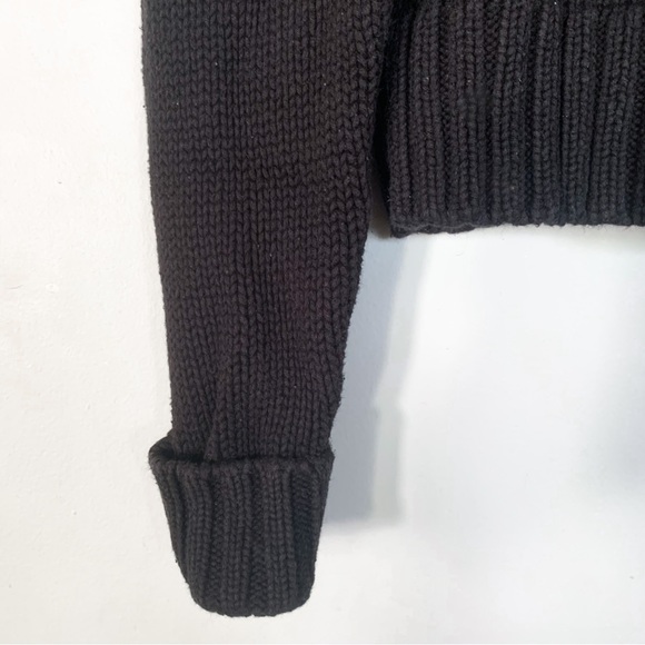 Calvin Klein • Turtleneck Sweater - Picture 2 of 5